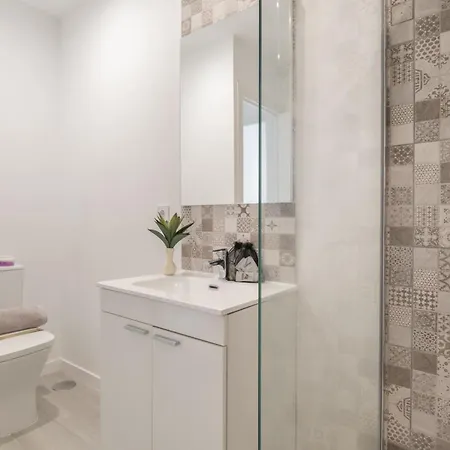 New Market L-ll Apartment Marbella